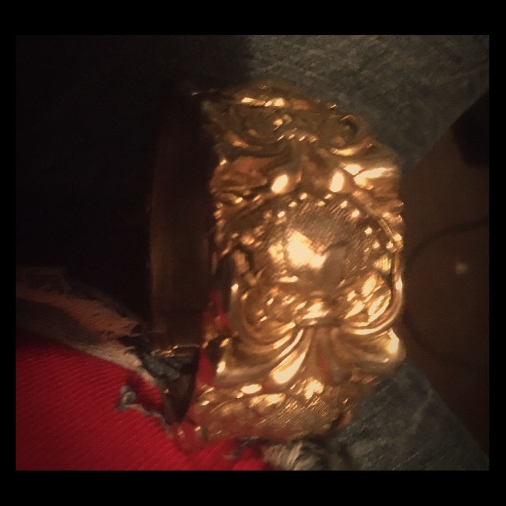 Women vintage costume bracelet